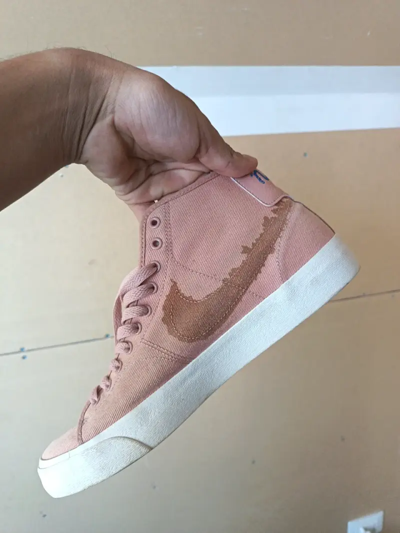 Zapatillas rosas deportivas - 2