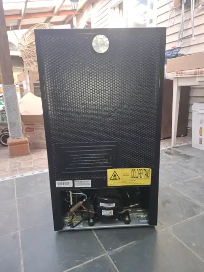 Refrigerador pequeño - miniatura 1