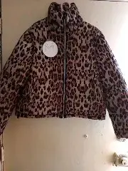 Chaqueta animal print con etiqueta - 1
