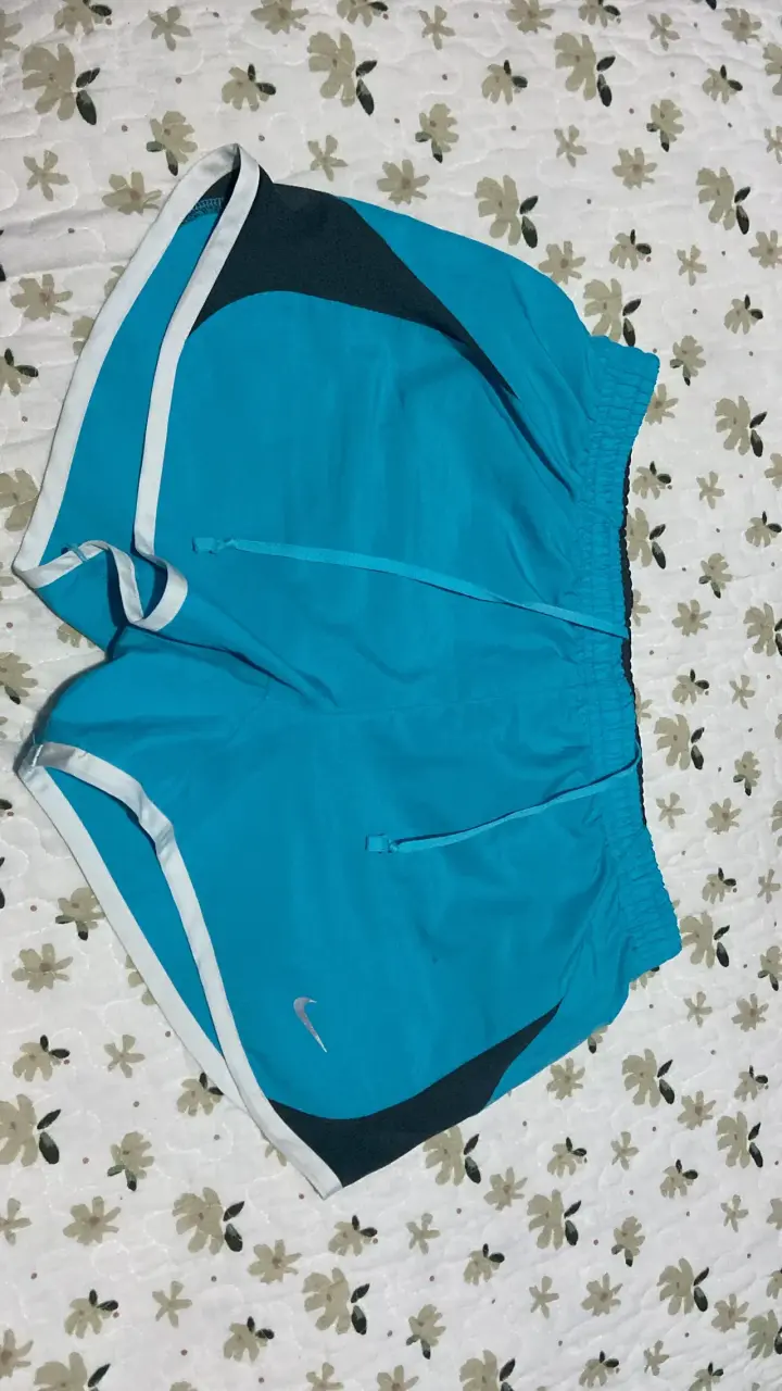 Shorts deportivos Nike grises XS - 2