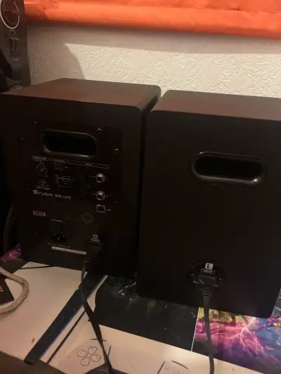 Monitores de estudio Behringer Studio 50USB - miniatura 4