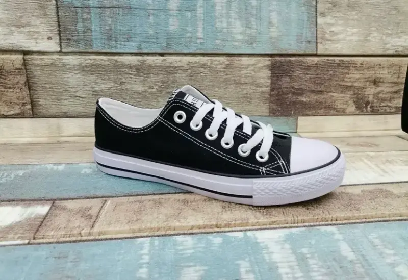 Zapatillas Nuevas, estilo converse🖤