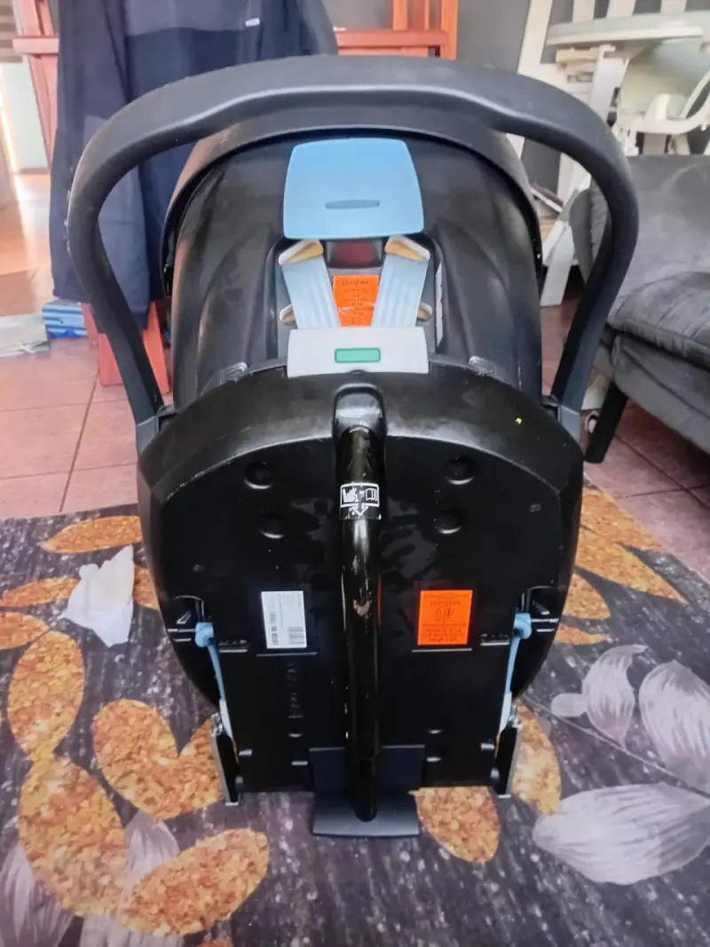 Silla de auto para bebé negra - 3