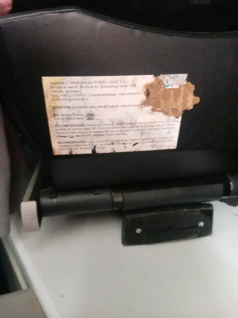 Silla de auto para bebé negra - 4
