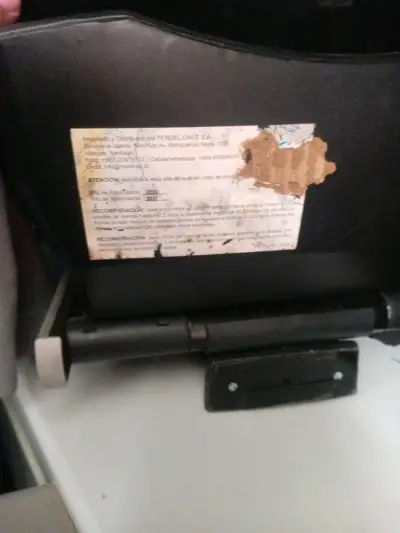 Silla de auto para bebé negra - miniatura 4