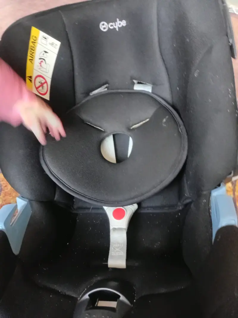Silla de auto para bebé negra - 5