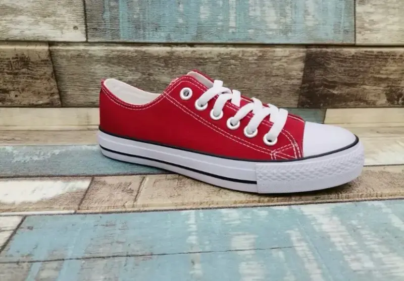Zapatillas Nuevas de hombre color rojo❤️