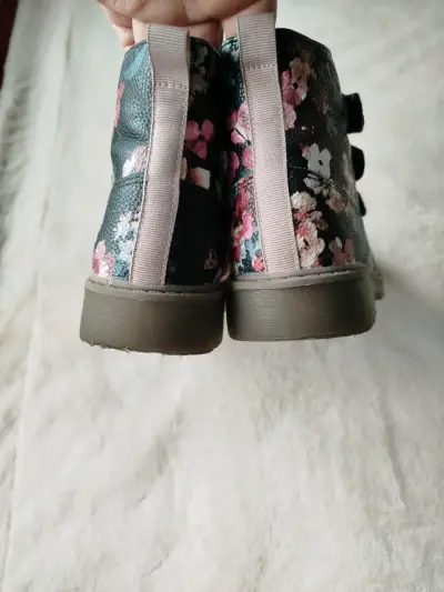 Botines negros florales para niña - miniatura 3