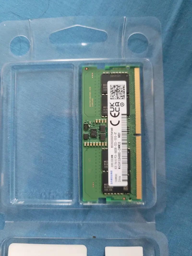 Memoria RAM Samsung 8GB DDR5 - 1