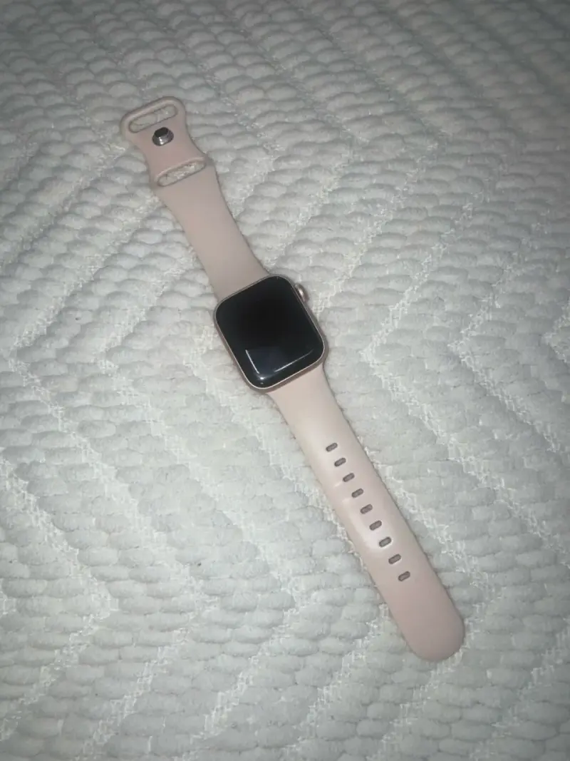Apple Watch SE 40 mm - 1
