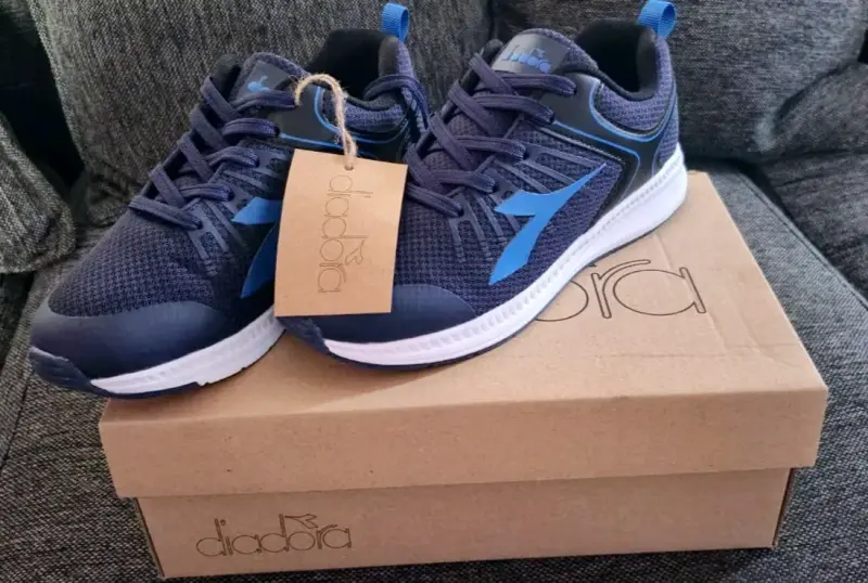 Zapatillas Diadora azul marino nuevas talla 35 - 2