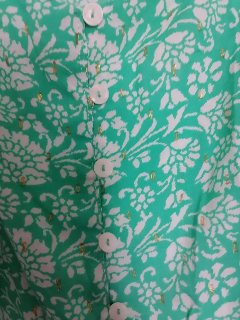 Blusa verde floreada - 2