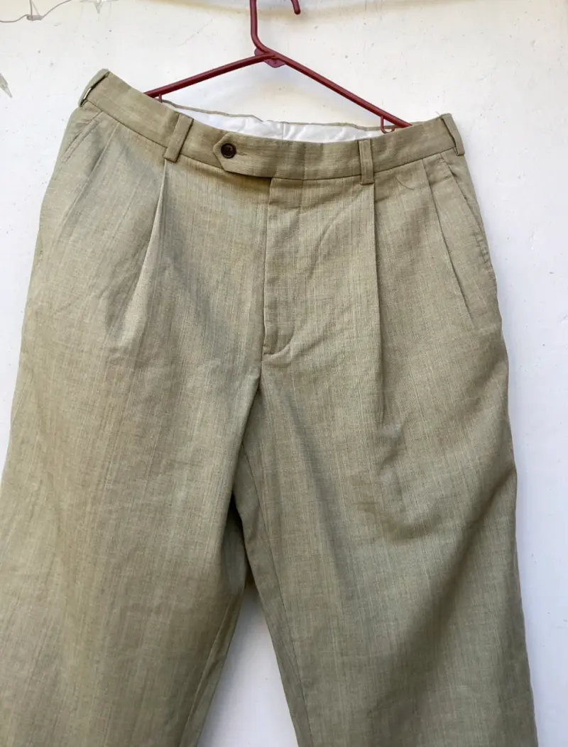 Pantalones beige clásicos - 2