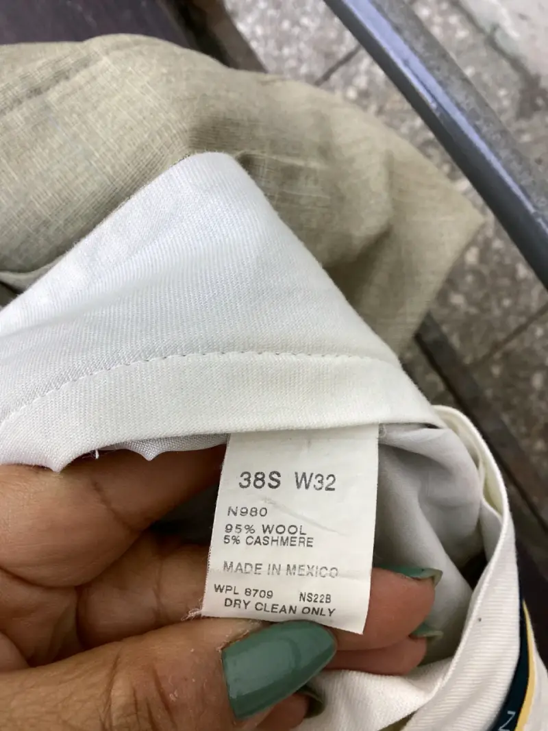 Pantalones beige clásicos - 3