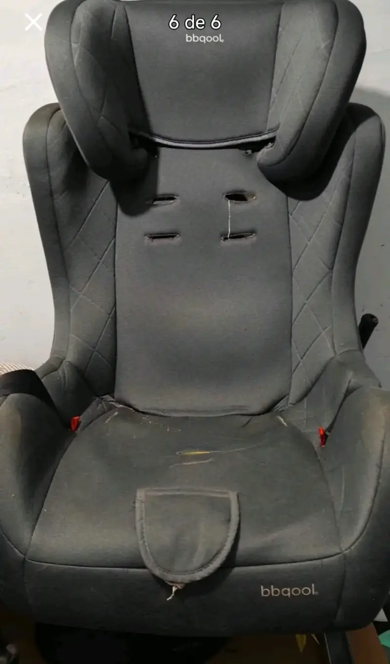 Silla de auto infantil gris - 1