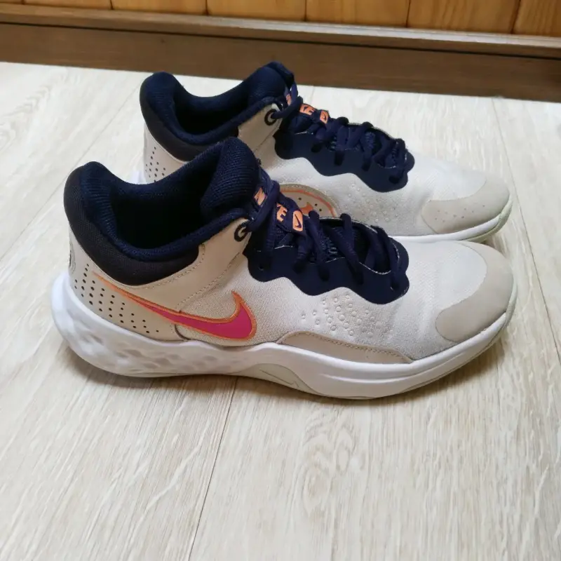 Zapatillas deportivas blancas y azules - 2