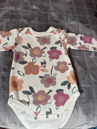 Body bebé estampado floral - miniatura 1