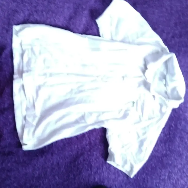 Camisa blanca de hombre