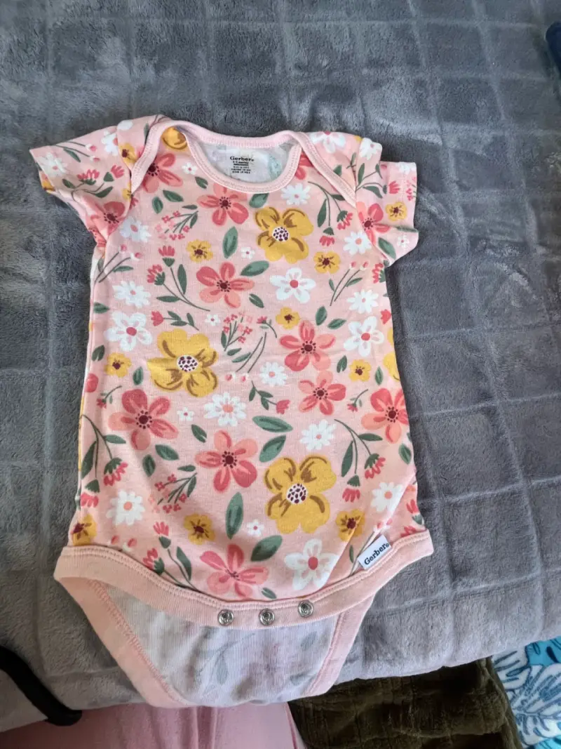 Body bebé floral rosado - 1