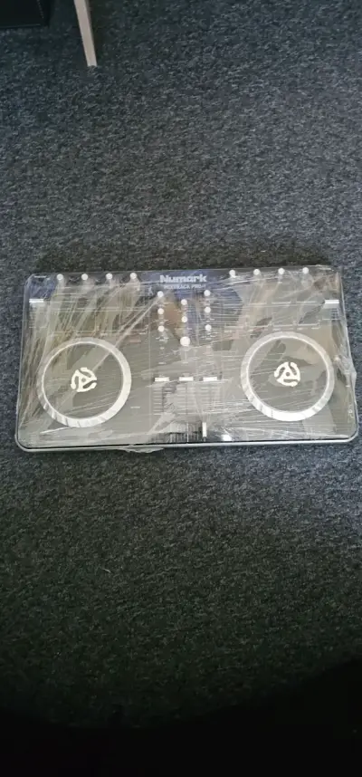 Controlador DJ Numark Mixtrack Pro II - miniatura 1
