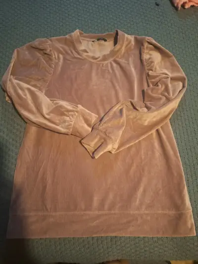 Polera manga larga terciopelo rosado - miniatura 1