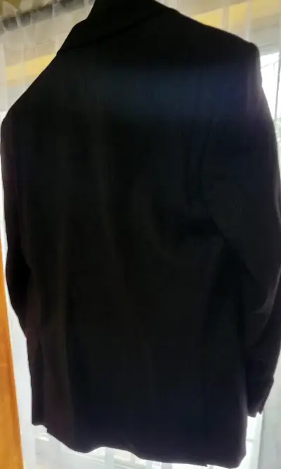 Traje negro oscuro rayado talla 48 - miniatura 4