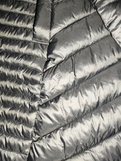 Chaqueta acolchada negra nueva - miniatura 4