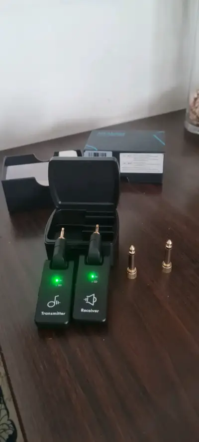 Transmisor y receptor inalámbrico - miniatura 1