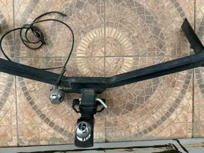 Enganche de remolque para vehículo - miniatura 2