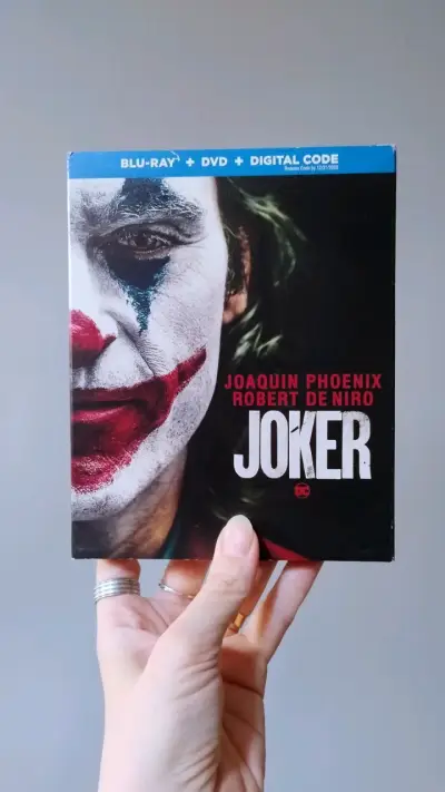 Película original Joker Bluray, DVD y código digit - miniatura 1