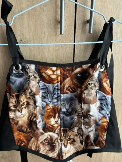 Corset estampado de gatos - miniatura 4