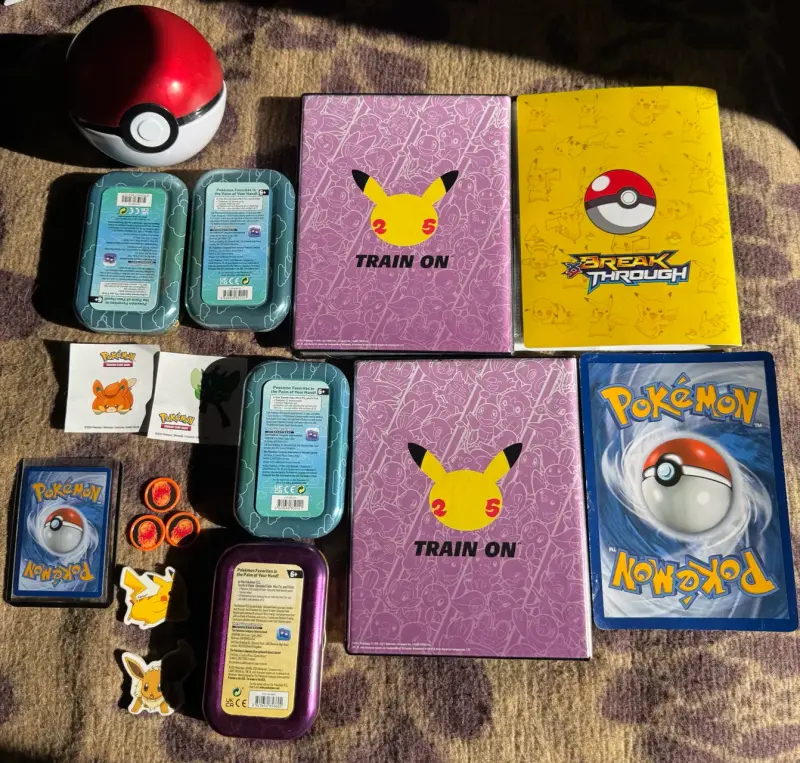 Set de cartas y álbumes Pokémon - 3