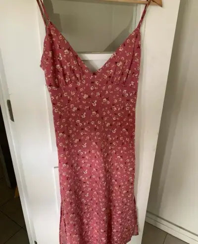 Vestido largo floreado rosa marca forever 21 - miniatura 1