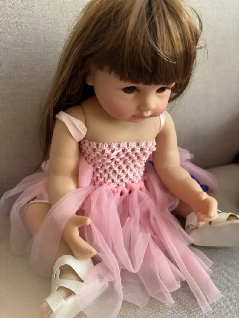 Muñeca de colección vestida rosa - 3