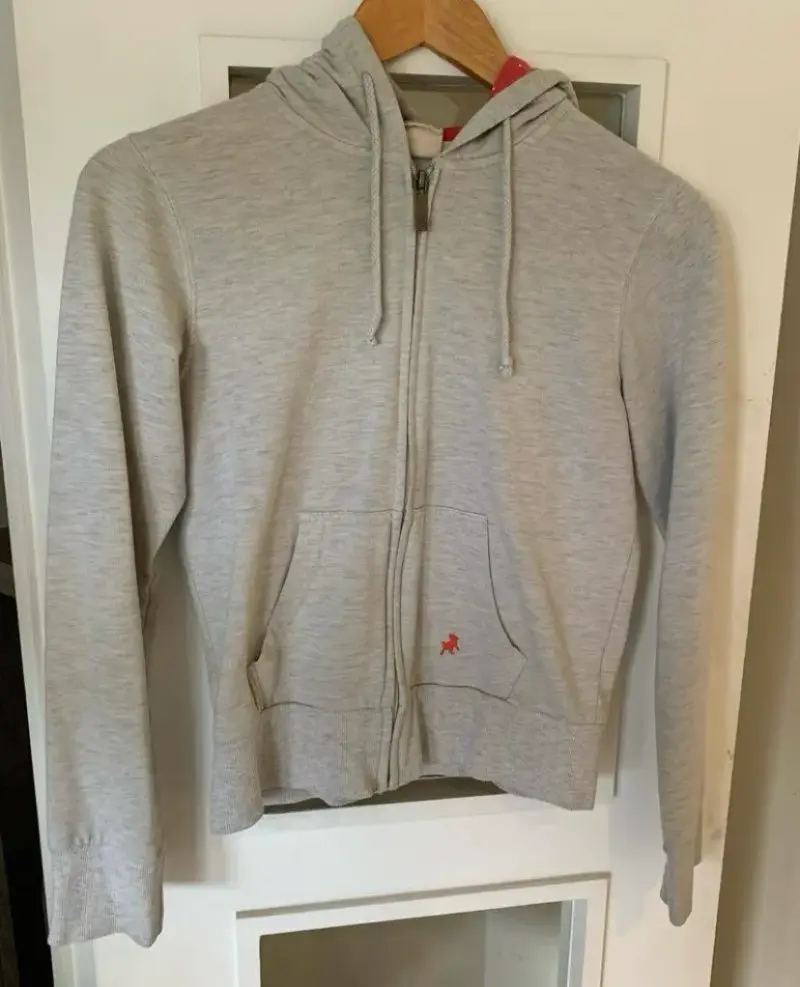 Polerón gris con capucha talla m - 1