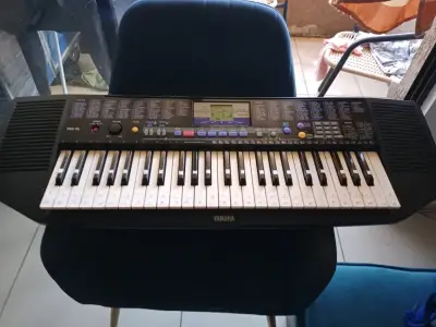 Teclado Yamaha PSR-78t - miniatura 1