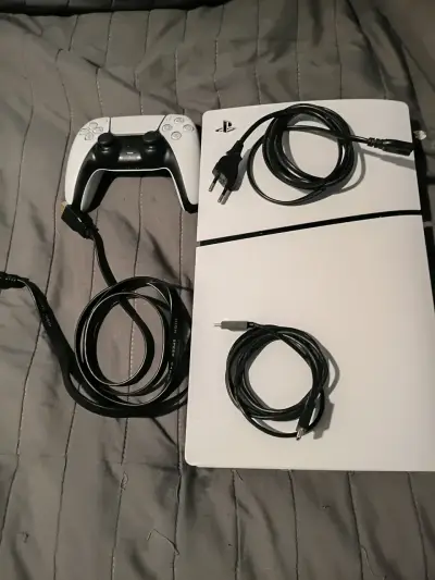 Consola PlayStation 5 con control - miniatura 1