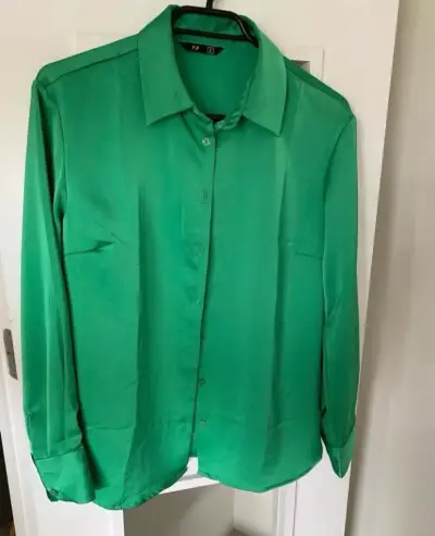 Blusa verde delgada manga larga - miniatura 1