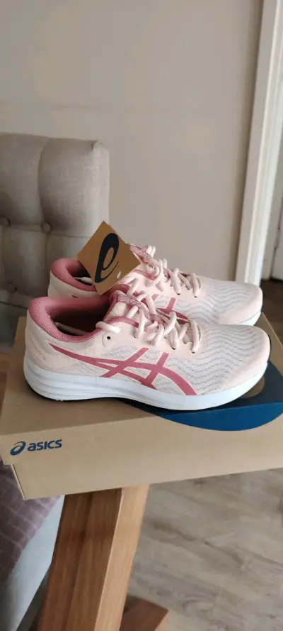 Zapatillas deportivas Asics rosadas Nuevas! - miniatura 2