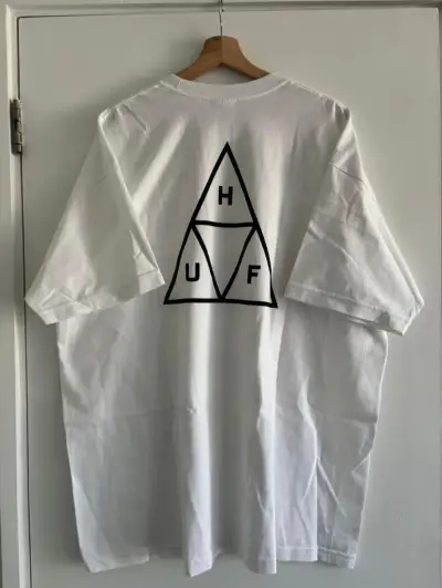 Polera blanca HUF ORIGINAL - miniatura 2