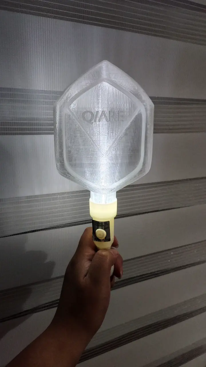 Lightstick Q are fanmade - 5
