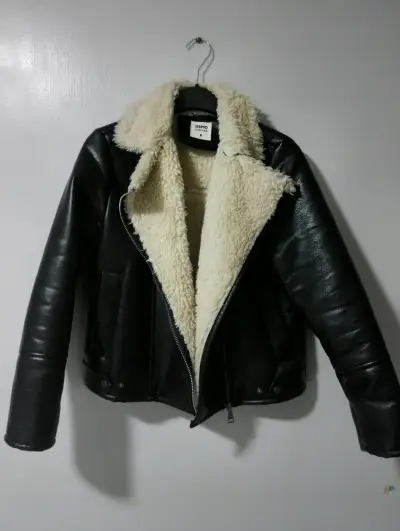Chaqueta biker negra eco cuero - miniatura 1
