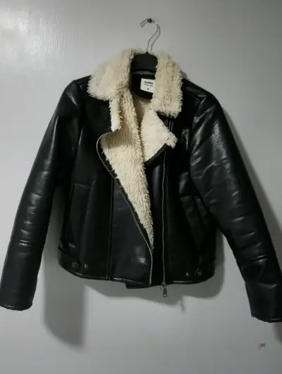 Chaqueta biker negra eco cuero - miniatura 2
