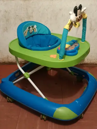 Andador infantil Mickey Mouse - miniatura 2