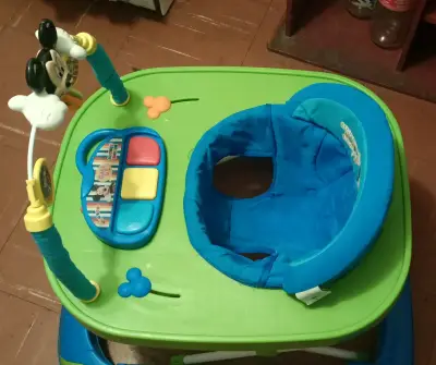 Andador infantil Mickey Mouse - miniatura 3