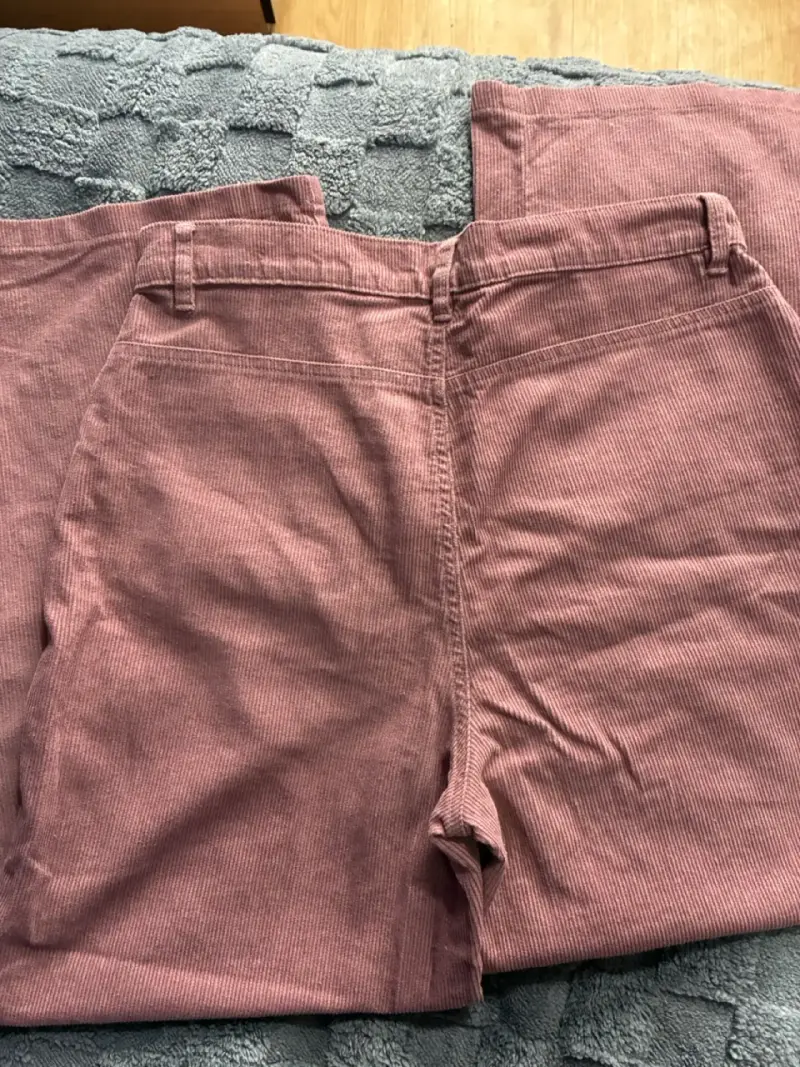 Pantalones mujer rosados de pana - 2