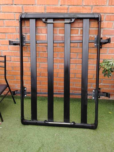 Parrilla de techo negra para auto - miniatura 1