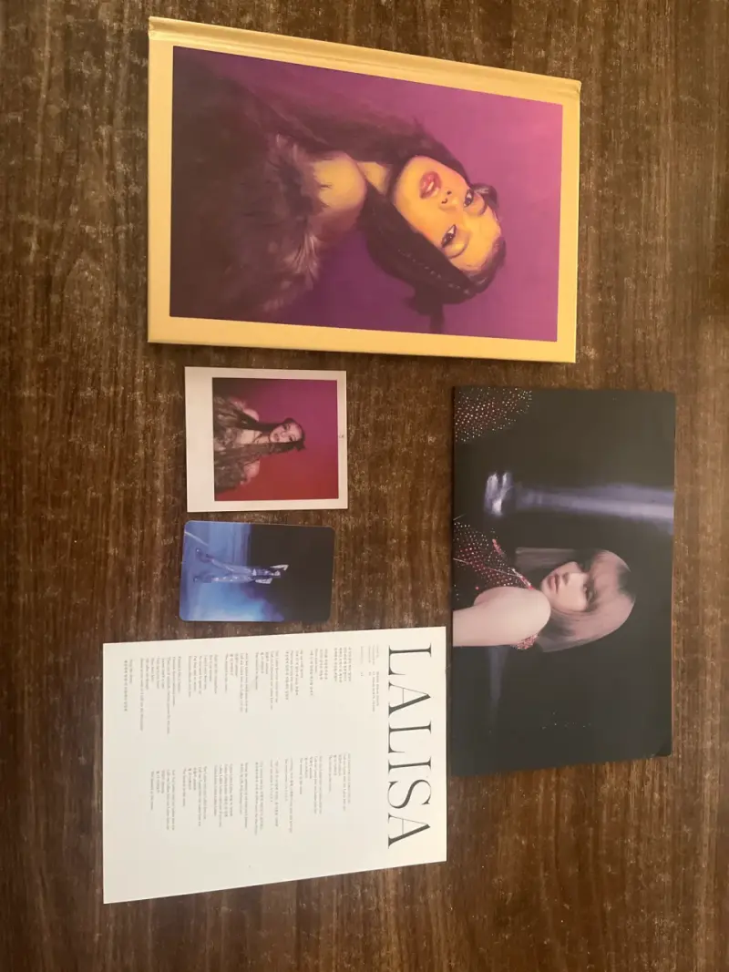 Álbum musical- LALALISA - Blackpink - 3