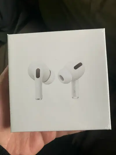 Auriculares inalámbricos nuevos - miniatura 1