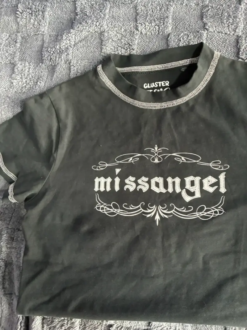 Polera negra Miss Angel